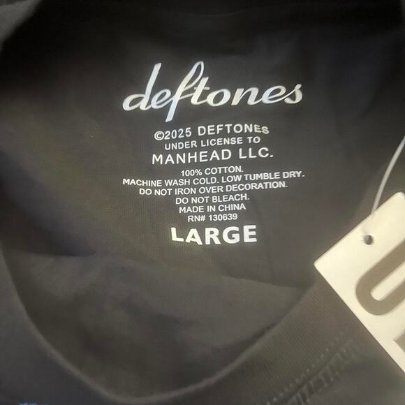 Deftones Around The Fur Muscle Shirt Size Large Cropped Urban Outfitters - Picture 2 of 2